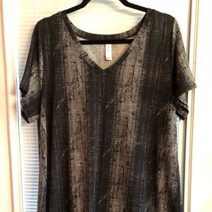 LuLaRoe Christy Tee